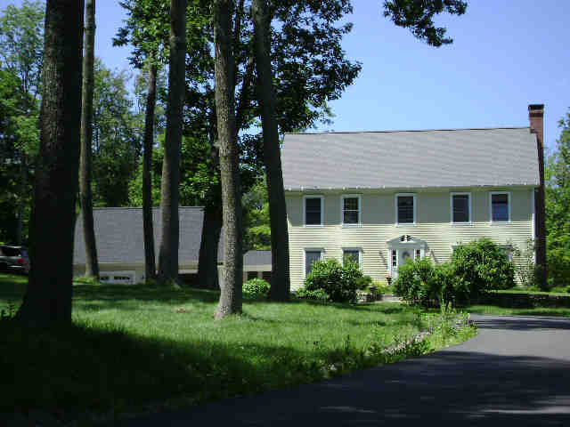 Building photograph for 200 ARCH BRIDGE RD